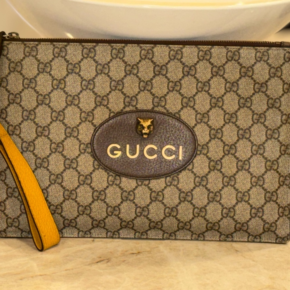 Gucci Brown GG Monogram Wristlet with Gold Logo and Yellow Strap - Picture 3 of 11